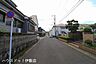 外観：【前面道路】南側前面道路、西方面交通量少な目です！