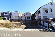 【外観写真】周辺に銀行、スーパー、教育施設等あり住環境良好令和8年1月6日撮影
