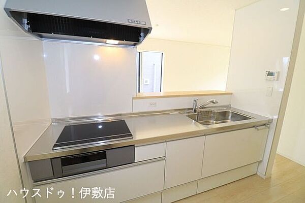 キッチンを拡大表示