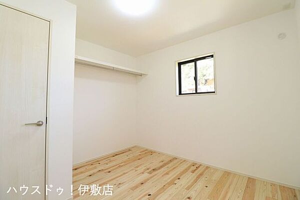 洋室を拡大表示