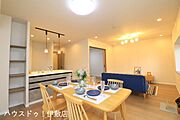 【リビング】2026年4月リフォーム済（キッチン、浴室、トイレ、洗面台、建具、クロス、床等）