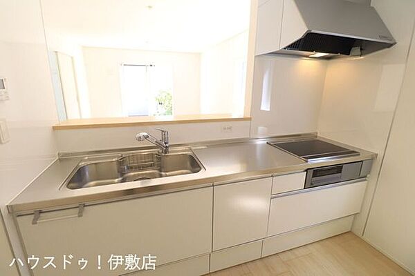 キッチンを拡大表示
