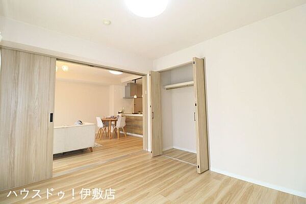 洋室を拡大表示