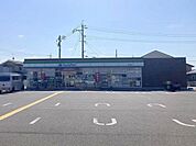 ファミリーマート境港上道店 990m
