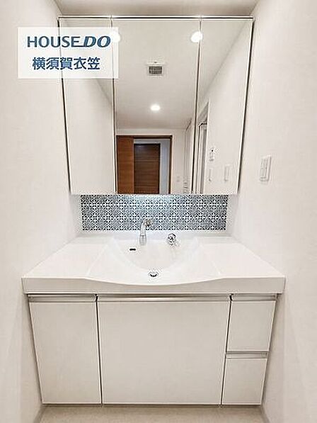 ※こちらの画像はAIにて家具を消しております。現況と異なる箇所がございますので、あらかじめご承知おきください。