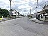 外観：前面道路含む現地写真