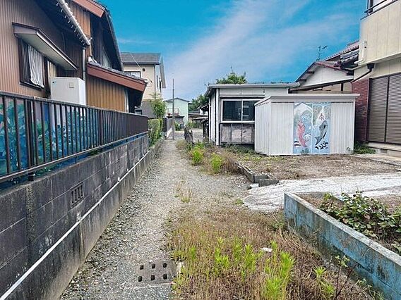 前面道路含む現...