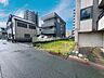 外観：前面道路含む現地写真