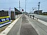 外観：前面道路含む現地写真