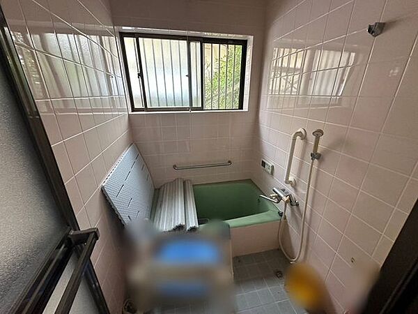 浴室を拡大表示