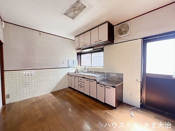 キッチンを拡大表示