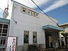 周辺：「名鉄津島線　七宝駅」　普通列車のみが停車。男女トイレと多目的トイレが上りホームに設置されています。近隣にコインパーキングもあり安心です。駅前にはコンビニもあり。 640m