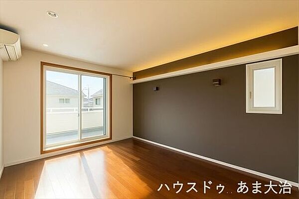 洋室を拡大表示