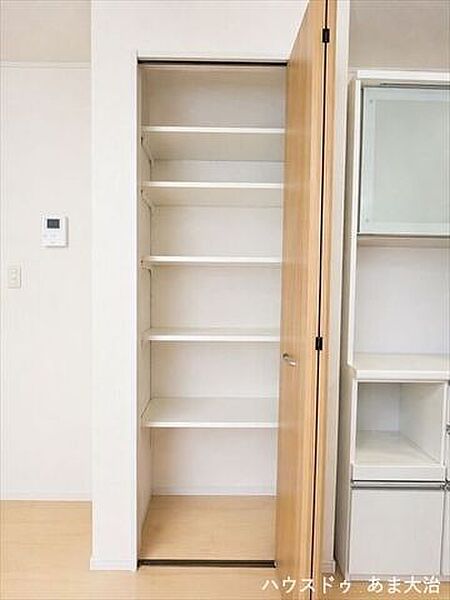 収納