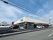 ゲンキーあま木田店名鉄津島線「木田」駅　徒歩約5分。駐車場も完備していてお買い物もしやすいです。日用品はもちろん、食料品等も販売しています。 800m