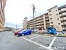駐車場：敷地内に平面駐車場があります。