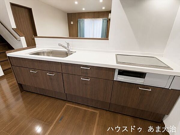 キッチンを拡大表示