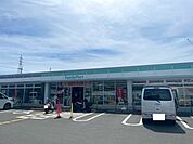 ファミリーマート南国岡豊店 2500m