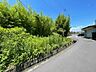 外観：交通量の多い通りから少し住宅街に入ってきた場所なので、たくさんの方の目に触れる場所ではありません＾＾