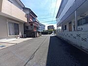 南側道路　西から東