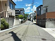 西側道路 南から北方向