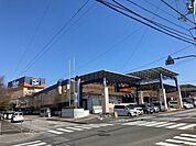 サンシャイン ヴィアン店 240m