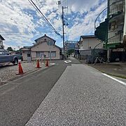 北側道路　東から西
