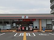 セブン・イレブン高知神田西店 200m