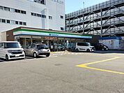 ファミリーマート 高知梅ノ辻店 350m