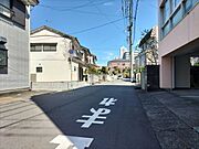 南側道路 西から東方向