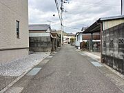 西側道路 南から北方向
