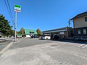 ファミリーマート 高知蒔絵台店 1200m