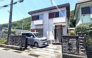●静かで穏やかな住環境♪●5LDKの中古戸建◎●小中学校まで徒歩10分圏内です♪●三里小学校