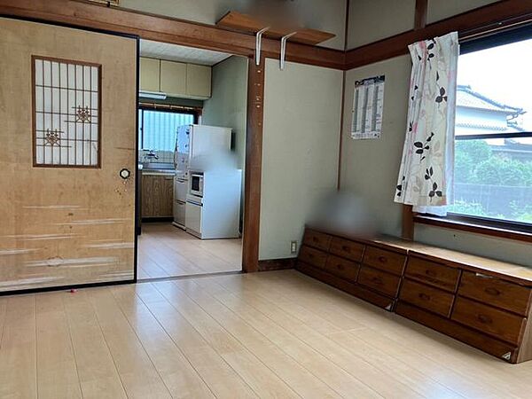 洋室を拡大表示