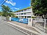 周辺：三里小学校 2000m