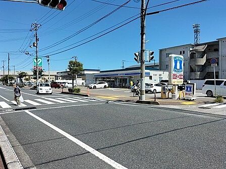 ローソン 高知比島町一丁目店 600m
