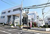 タイヨー宇宿店【タイヨー宇宿店】は、鹿児島市宇宿3丁目1-1に位置する宇宿本通り近くのスーパーです。取扱品目は主に「生鮮食品・日配品・一般食品・日用雑貨・お酒」です。駐車場があります。 1020m
