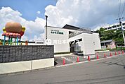 坂元幼稚園教育目標「つよく・ただしく・なかよく」「光をあてよう どの子も持てる才能に！」 950m