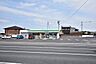 周辺：ファミリーマート春山町店【ファミリーマート春山町店】鹿児島市春山町にあるコンビニです。サービス・設備　駐車場、鹿児島銀行ATM、Famiポート、コピー・FAX、Wi-Fi、たばこ、お酒 4090m
