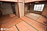 和室：【和室】バルコニーに面した和室です