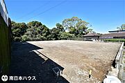 【外観)令和8年3月26日　敷地内、南東側から撮影