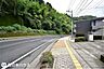 外観：前面道路含む現地写真