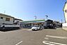 周辺：【ファミリーマート 西陵四丁目店】飲食品、日用品を取扱うコンビニエンスストアー 480m