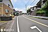 その他：【前面道路】東向きの前面道路です！バスも通る幹線道路になっています♪