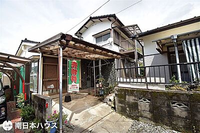 外観：東南向き道路【敷地面積239.55m2(72.46坪)】建築条件なし！建物解体渡しです♪