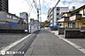 外観：【前面道路】北西向きの前面道路幅は約6ｍです！国道3号線から1本入った静かな住環境です♪