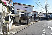 西向き道路【敷地面積110.15m2(33.23坪)】駐車1台！