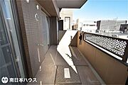 【バルコニー】東向きのバルコニーです！物干し金具や外水栓もあります♪
