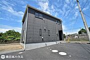 東向き道路【敷地面積182.06m2(55.07坪)】駐車4台！即日ご内覧可能です♪