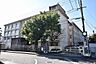 周辺：【鹿児島市立桜丘中学校】は、桜ヶ丘2丁目に位置する1978年創立の中学校です。令和4年度の生徒数は425人で、15クラスあります。校訓は「自主の鐘」です。 580m